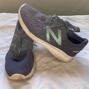 New Balance Kids' Coast V3 FuelCore Size 2